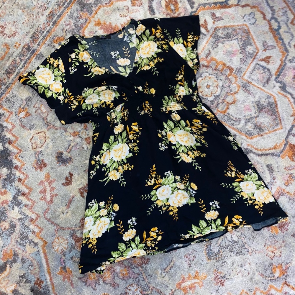 EUC • 3X Black Floral Dress • Forever 21+
